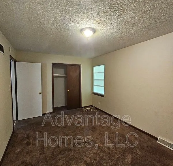 3212 N 68th St #KS 66109 — Photo 12