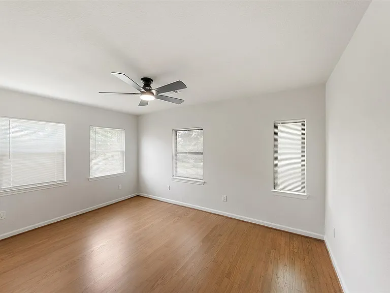 3809 Southmore Blvd — Photo 24