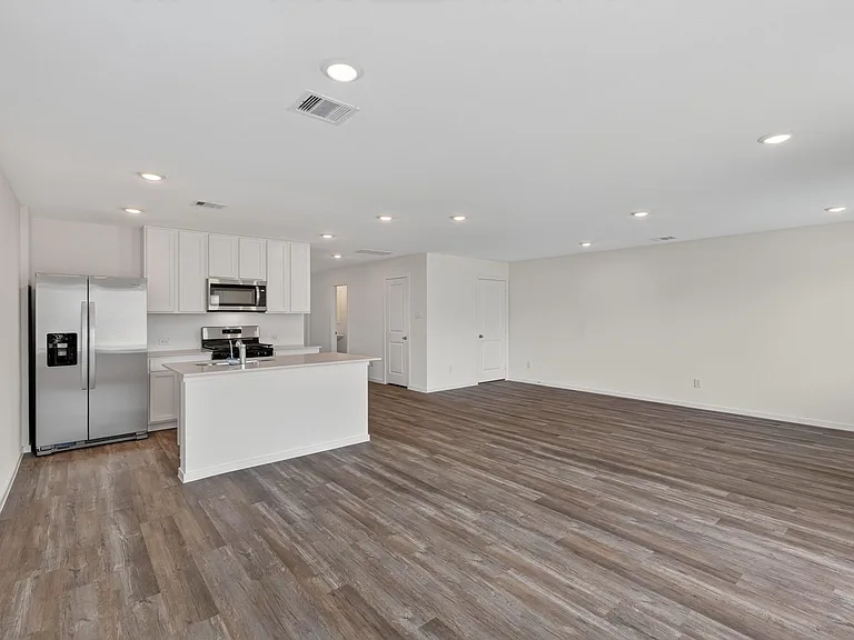 40818 Hawthorne Glades St — Photo 18