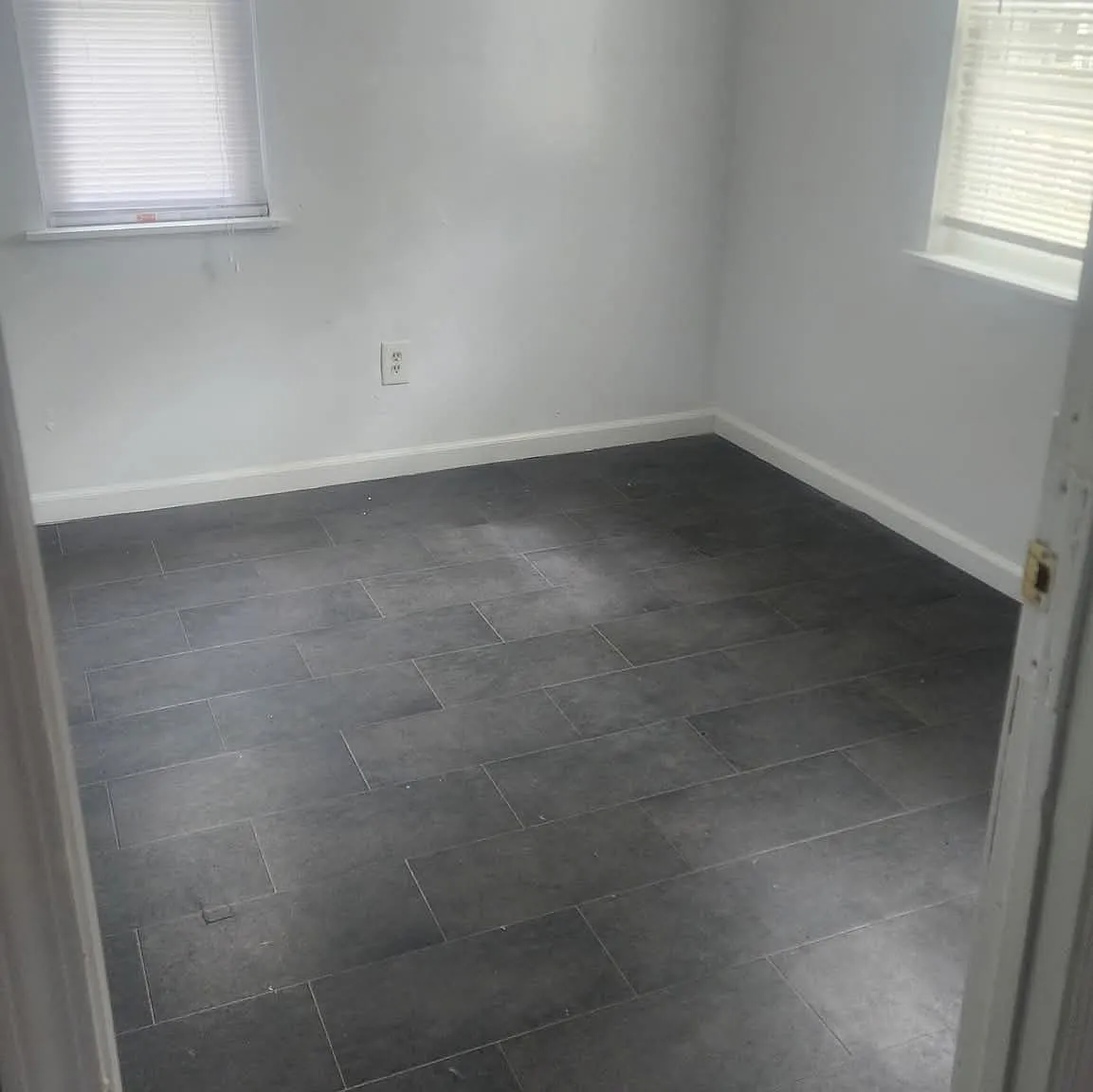 2 bed, 576 sqft, $950 — Photo 3