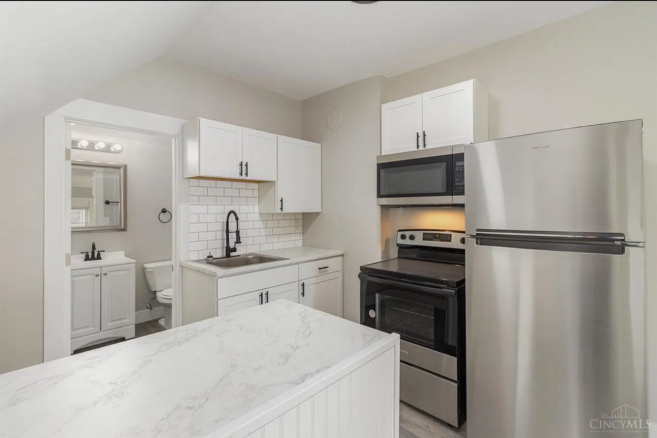 852 Windham Ave — Photo 4