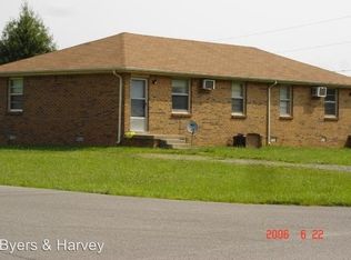 117 Airport Rd APT B, Clarksville, TN 37042