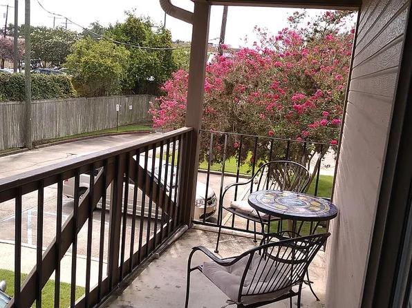 3330 Willard St APT 602, Baton Rouge, LA 70802