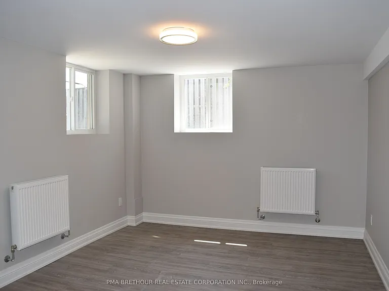 67 Cartwright Ave — Photo 5
