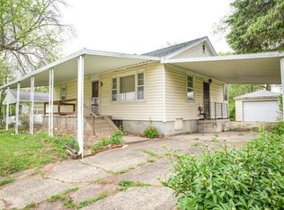 1716 N Jefferson St, Lincoln, IL 62656