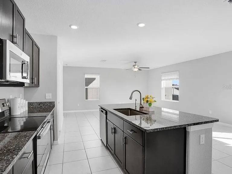 3160 Oyster Cove St — Photo 18