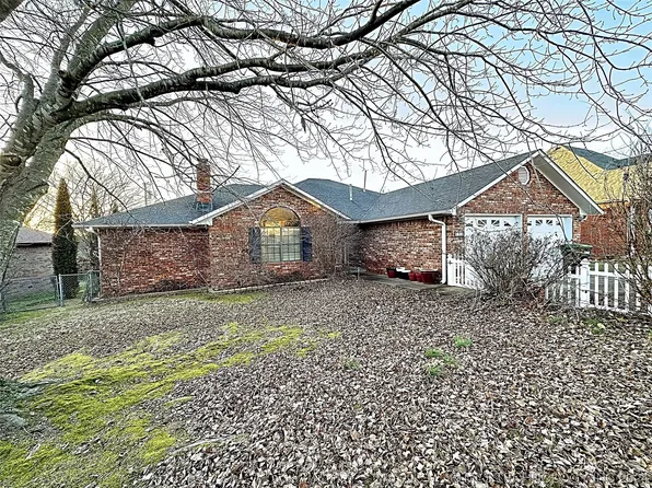 604 S Oak Ave, Tahlequah, OK 74464