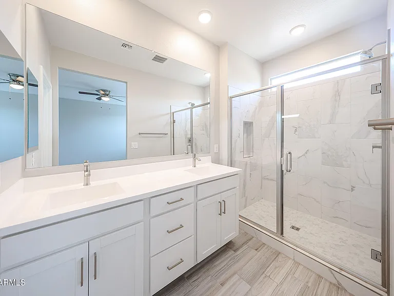 17333 W Pershing St — Photo 10
