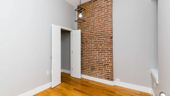 Rented by Nooklyn NYC LLC | media 14