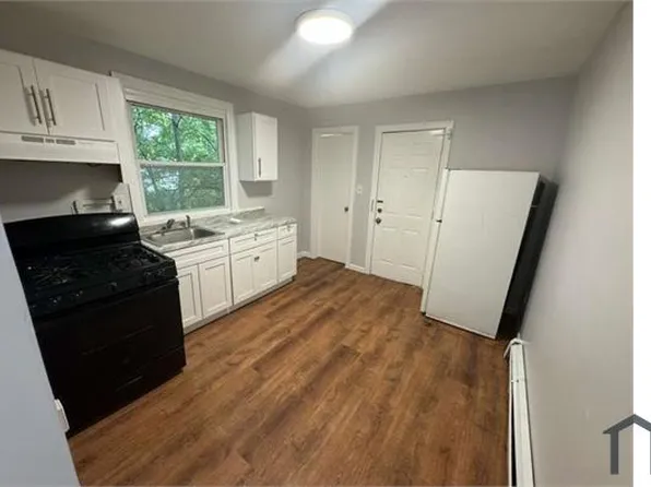 75 N 15th St, East Orange, NJ