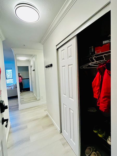 Burnaby Apartment for rent - 2 Bedrooms — photo 17