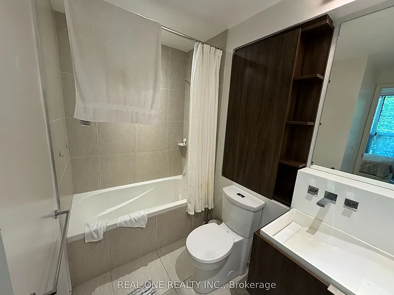 101 Charles St E #313 — Photo 10