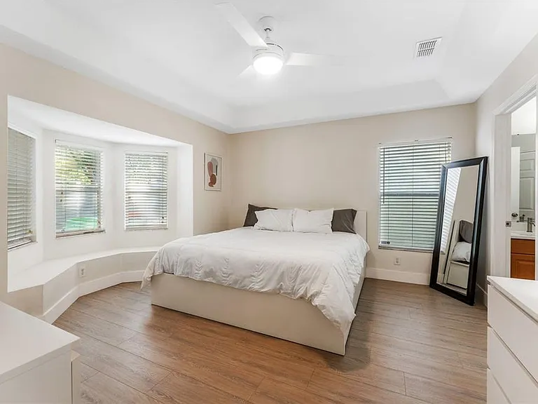 2944 Prairie Iris Dr — Photo 10