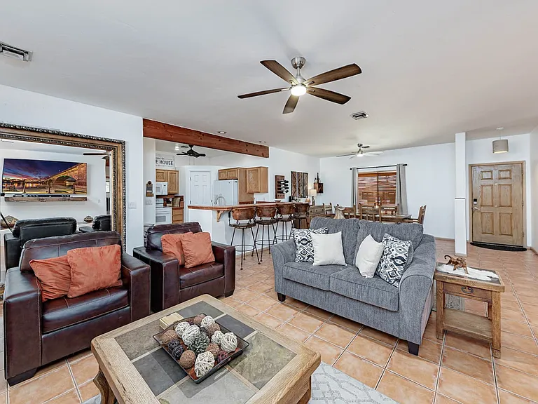 3921 Aloha Ln — Photo 48
