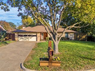 2411 Cherry Ln, Corinth, TX 76210