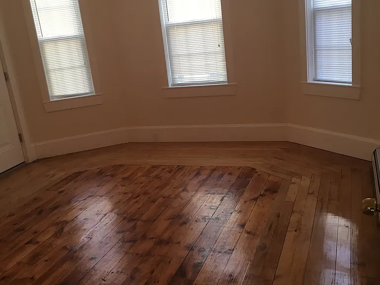 820 Merrimack St #3 — Photo 5