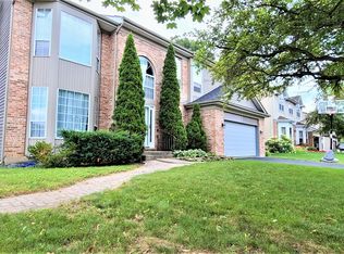 705 Old Oak Cir, Algonquin, IL