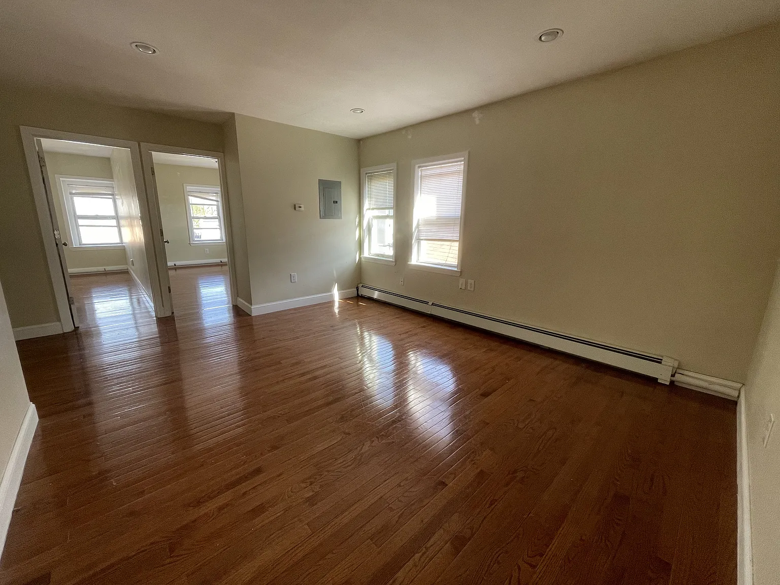 3 bed, 1.0 bath, $3,500 — Photo 4