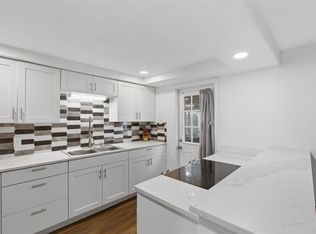 408 Edgar St, La Marque, TX 77568