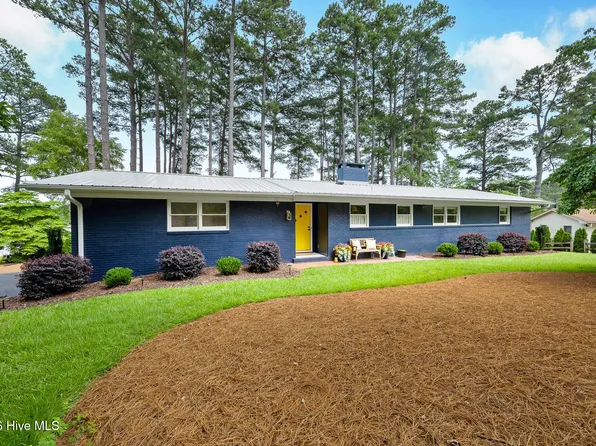 172 Pine Ridge Drive, Whispering Pines, NC 28327