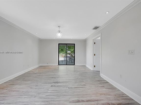 3rd image of 9005 SW 56th St