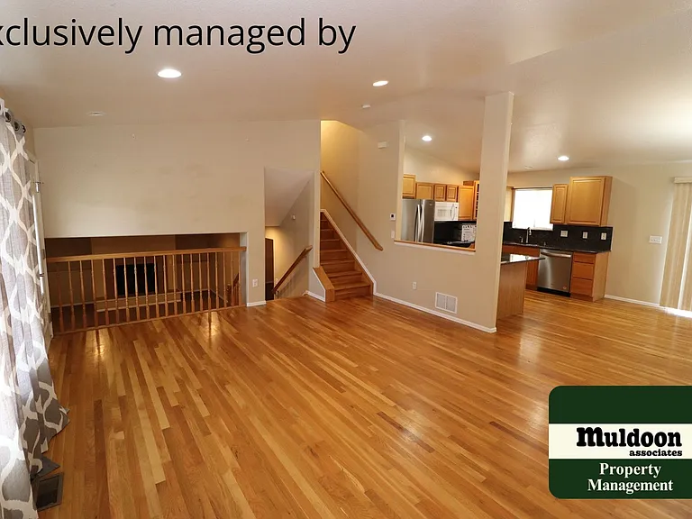 291 W Elgin Dr — Photo 4