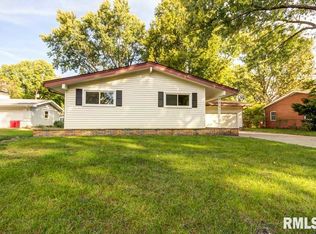 2213 Fairway Dr, Springfield, IL 62704