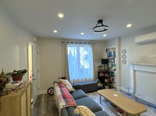 380 Davenport Rd UNIT 4, Toronto, ON M4V1B4