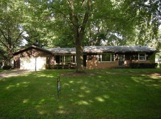 1002 Holland Dr, Rock Falls, IL 61071