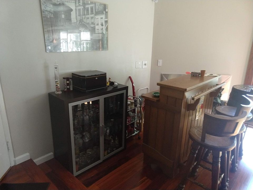 1st image of 109 Woodside Ave