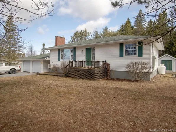 315 Hall Rd, Hampton, NB E5N 5K9