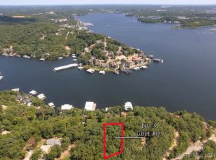 9 Gull Rd, Lake Ozark, MO 65049