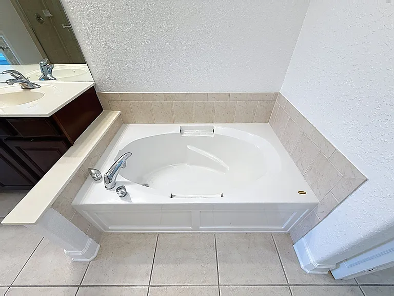 2931 Metro Sevilla Dr #103 — Photo 12