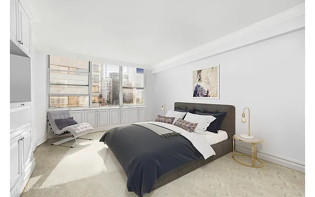 Sold by Douglas Elliman | media 21