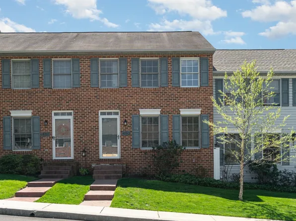 4193 Kittatinny Dr, Mechanicsburg, PA 17050
