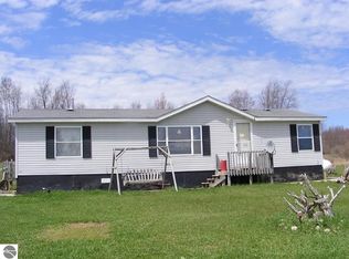 5817 E Edgar Rd, Vestaburg, MI 48891