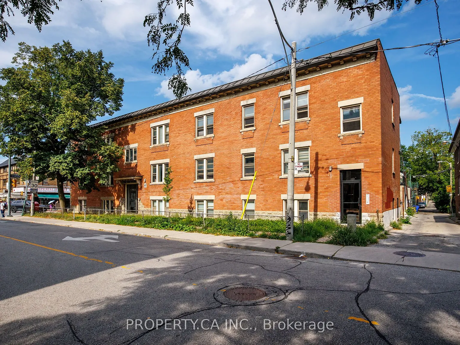 3 bed, $2,900 — Photo 3