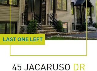 45 Jacaruso Dr #101, Spring Valley, NY 10977