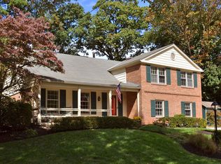 8 Old Club Ct, North Bethesda, MD 20852
