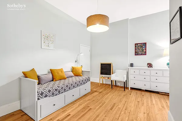 Rented by Sotheby's International Realty | media 5