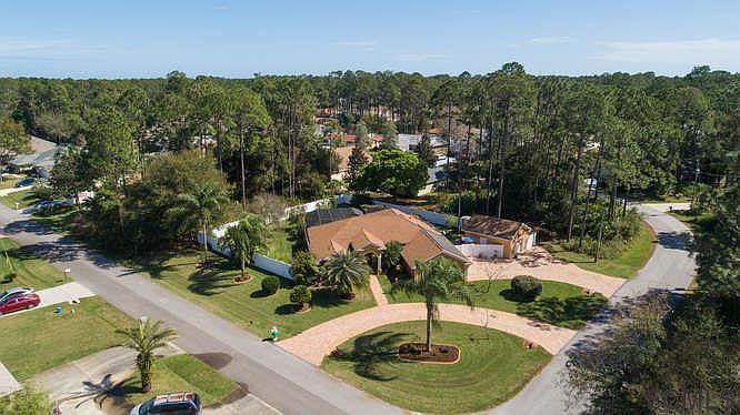 1st image of 2 Bassett Ln