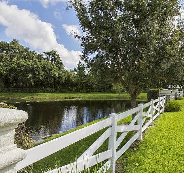 1st image of 1547 Hickory View Cir