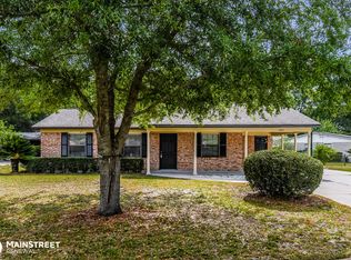 5843 Buckley Dr, Jacksonville, FL 32244