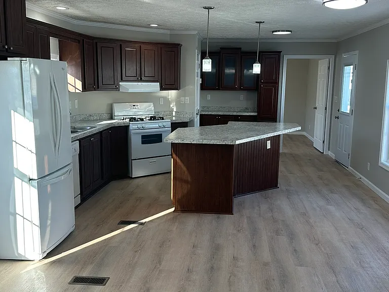 37018 Laws Point Rd — Photo 11