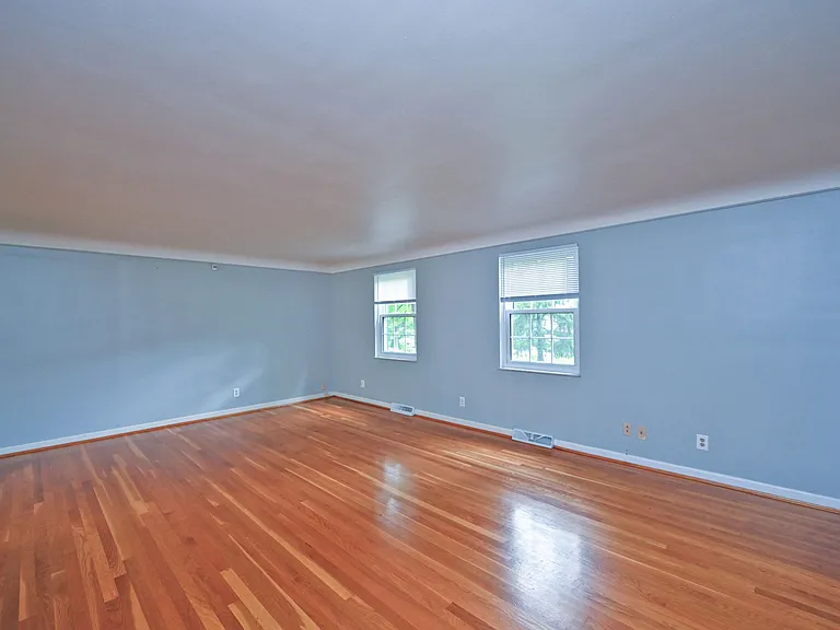 7777 Kugler Mill Rd — Photo 6