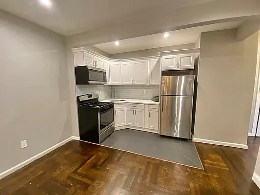 Rented by Bruma Realty LLC | media 2