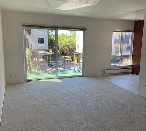 4th image of 930 Peninsula Ave APT 202