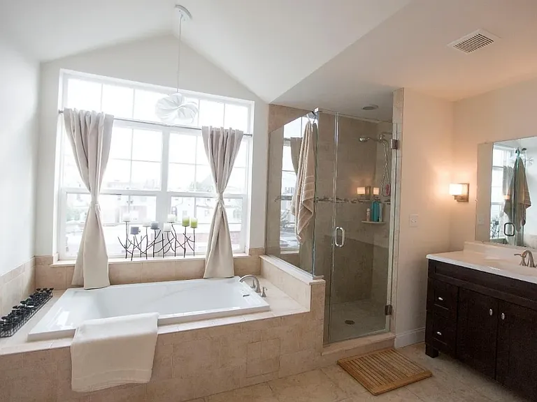 2545 E Dauphin St #1 — Photo 6