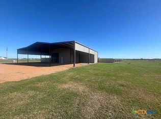 205 Lasalle Rd, Inez, TX 77968