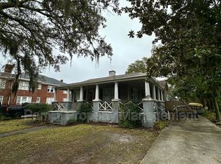 1112 E Victory Dr, Savannah, GA 31404